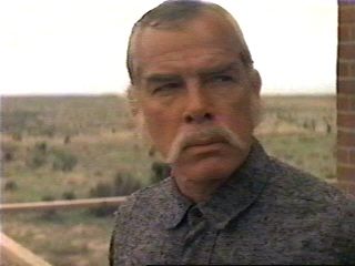 Lee Marvin prepares for the Wally Walrus lookalike contest