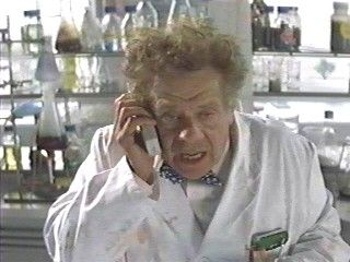 Jerry Stiller gets the bad news from his agent - he can't get out of the contract